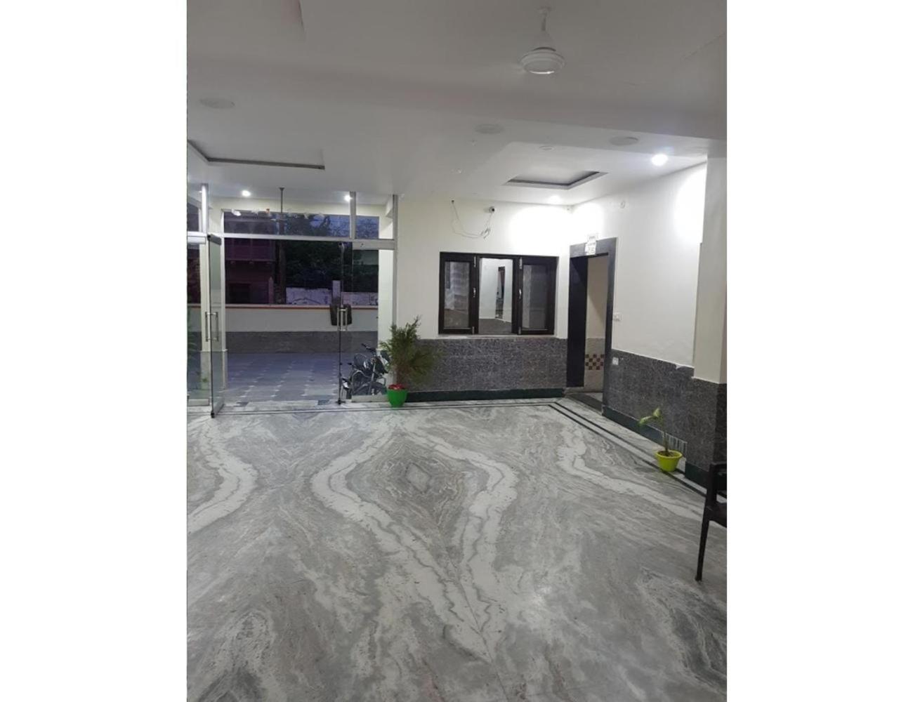 Shri Shri Radha Shyam Palace, Homestay